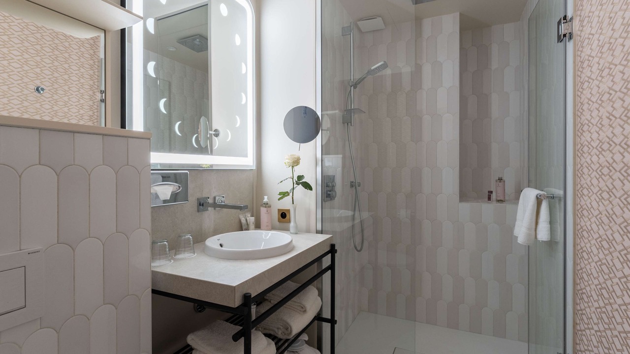 Photo of Bathroom in Chaussee-d'Antin