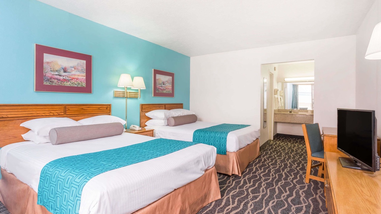 Photo of Bedroom in Commerce