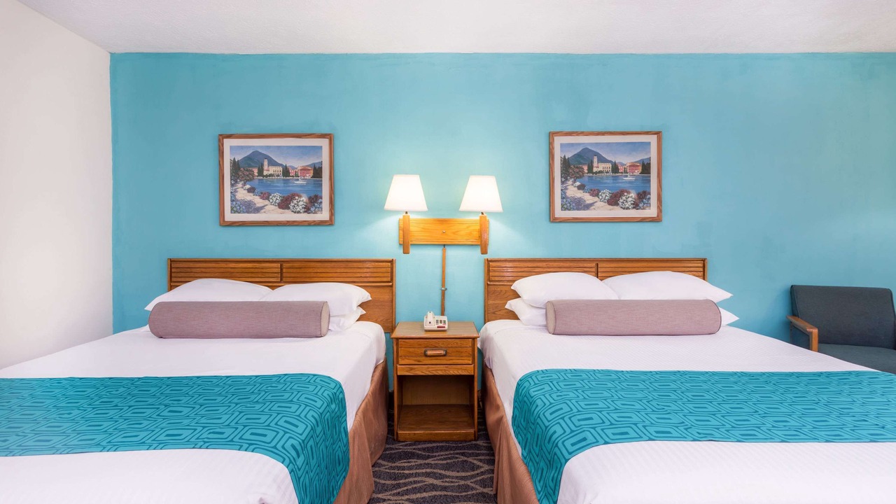 Photo of Others in Commerce