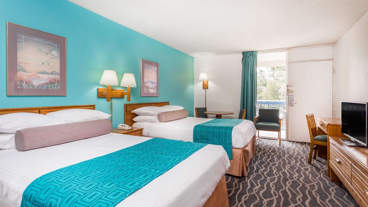 Photo of Bedroom in Commerce