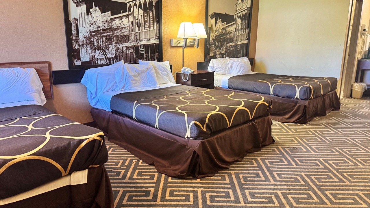 Photo of Bedroom in Laurel