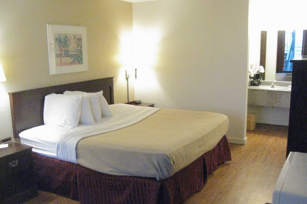 Photo of Bedroom in Port Lavaca