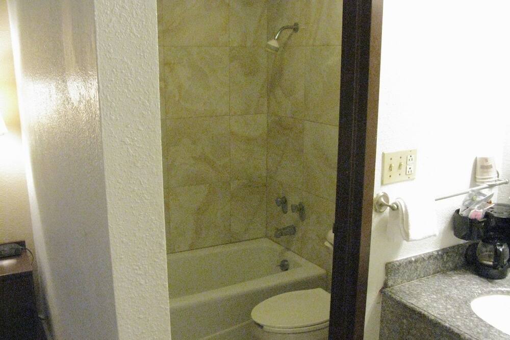 Photo of Bathroom in Port Lavaca