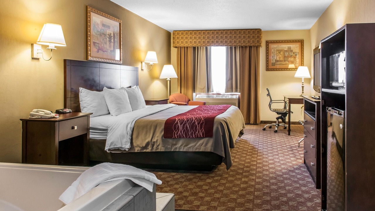 Photo of Bedroom in Defiance