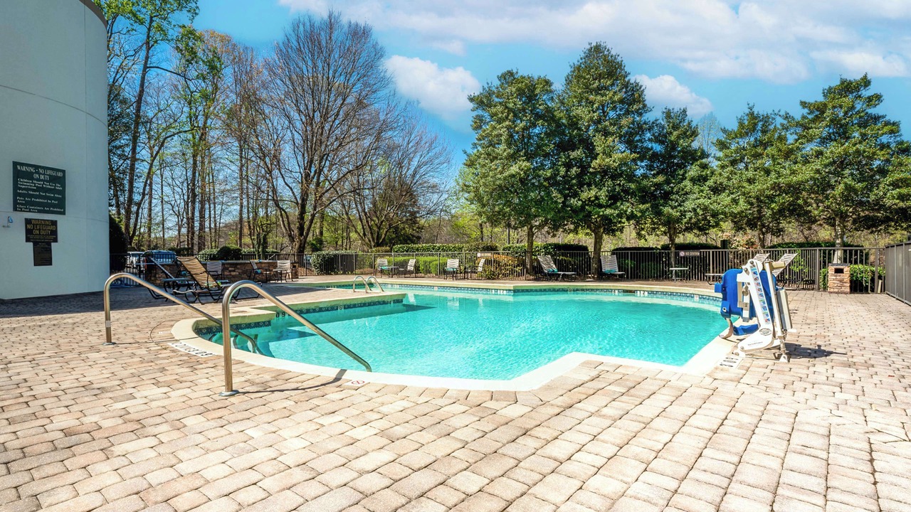 Photo of Outdoor in Executive Park