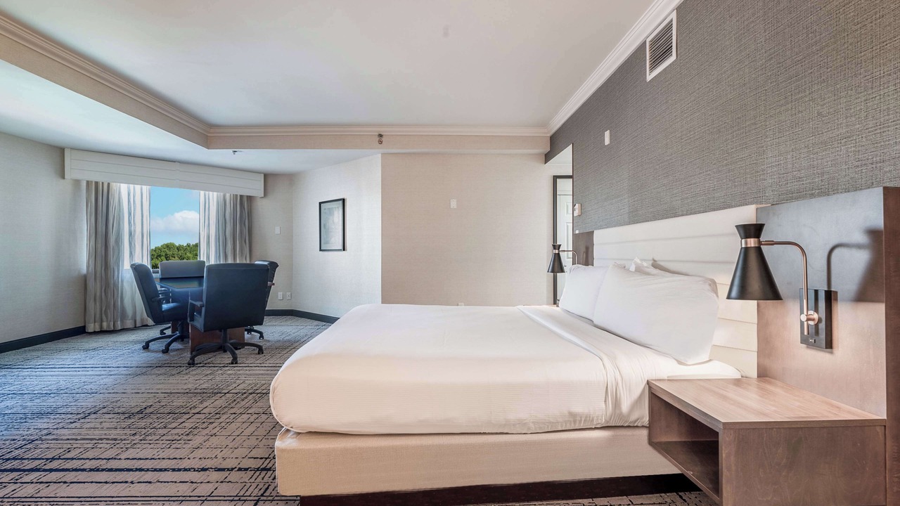 Photo of Bedroom in Executive Park