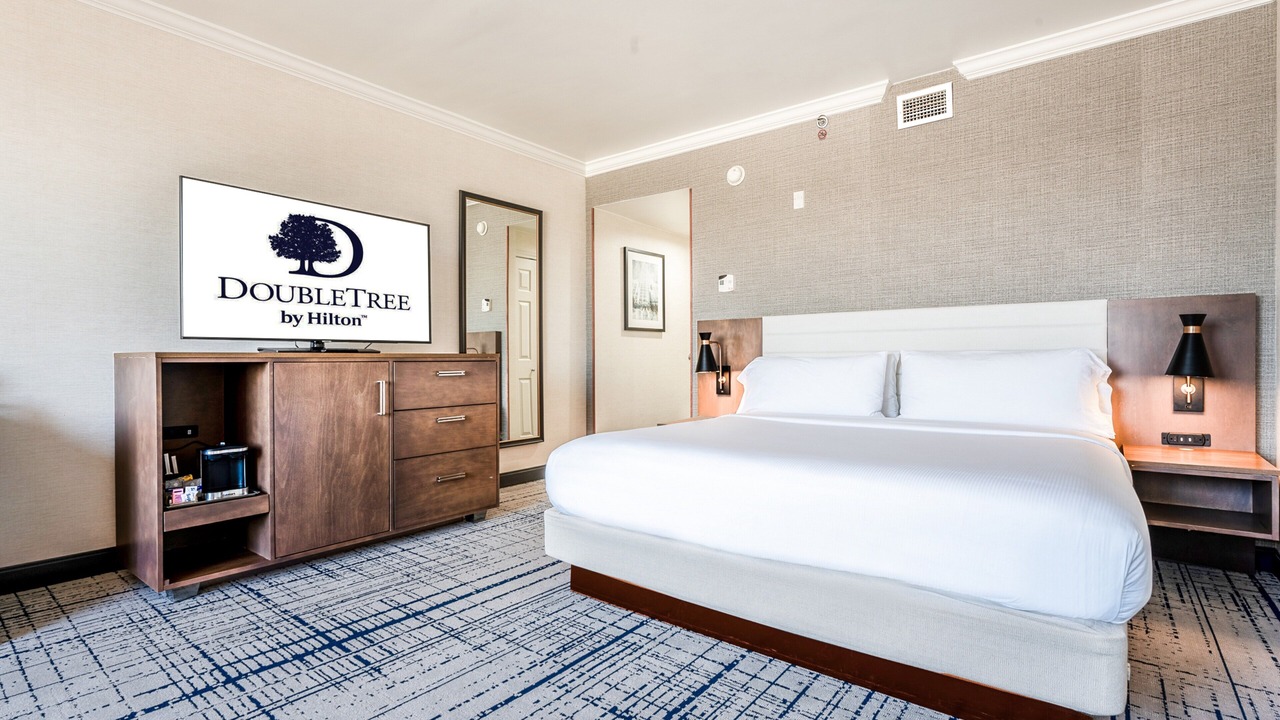 Photo of Bedroom in Executive Park