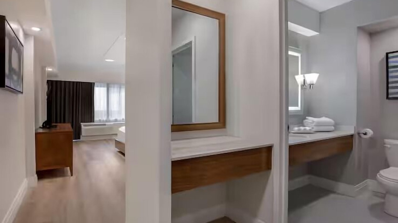 Photo of Bedroom in Downtown London