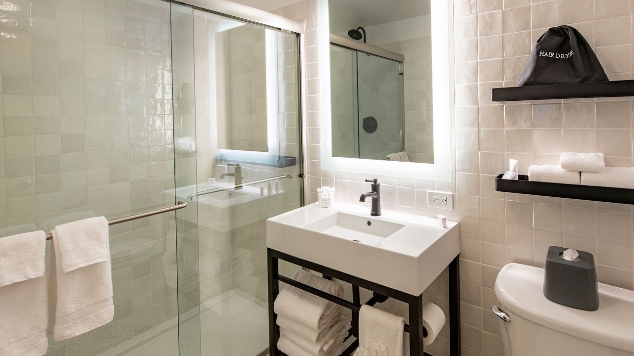 Photo of Bathroom in Sawmill Area