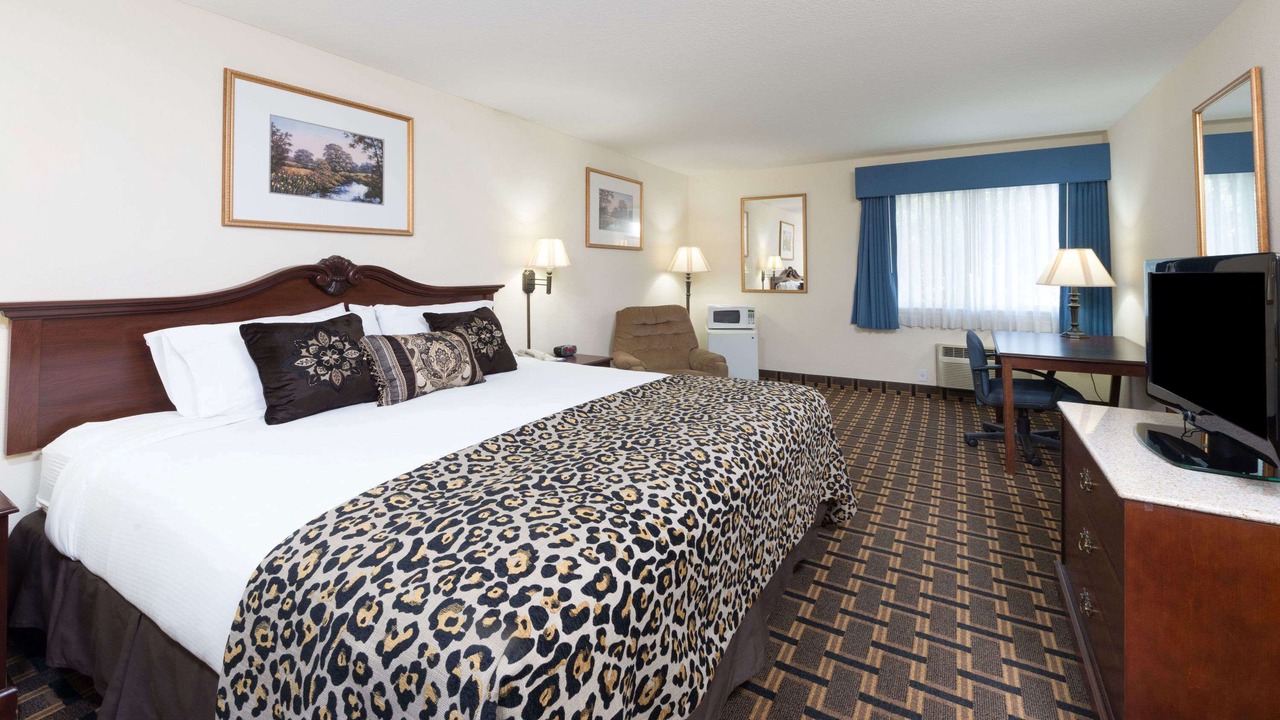 Photo of Bedroom in Osage Beach