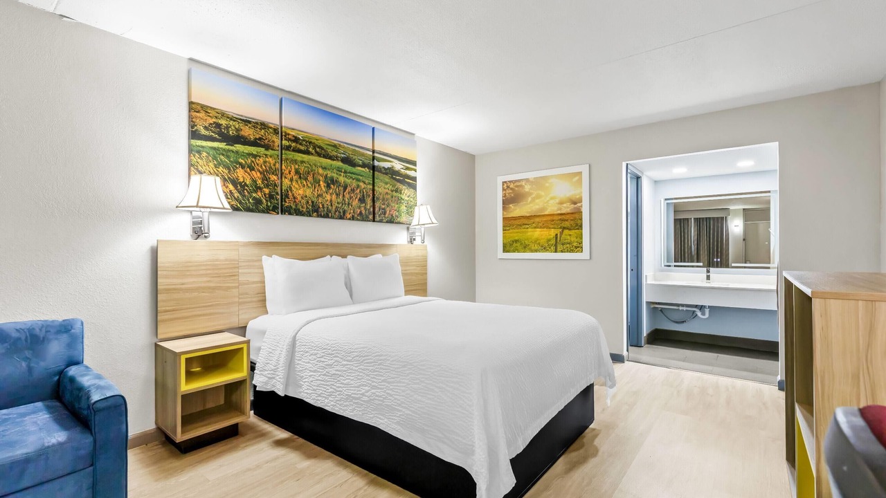Photo of Bedroom in Salina