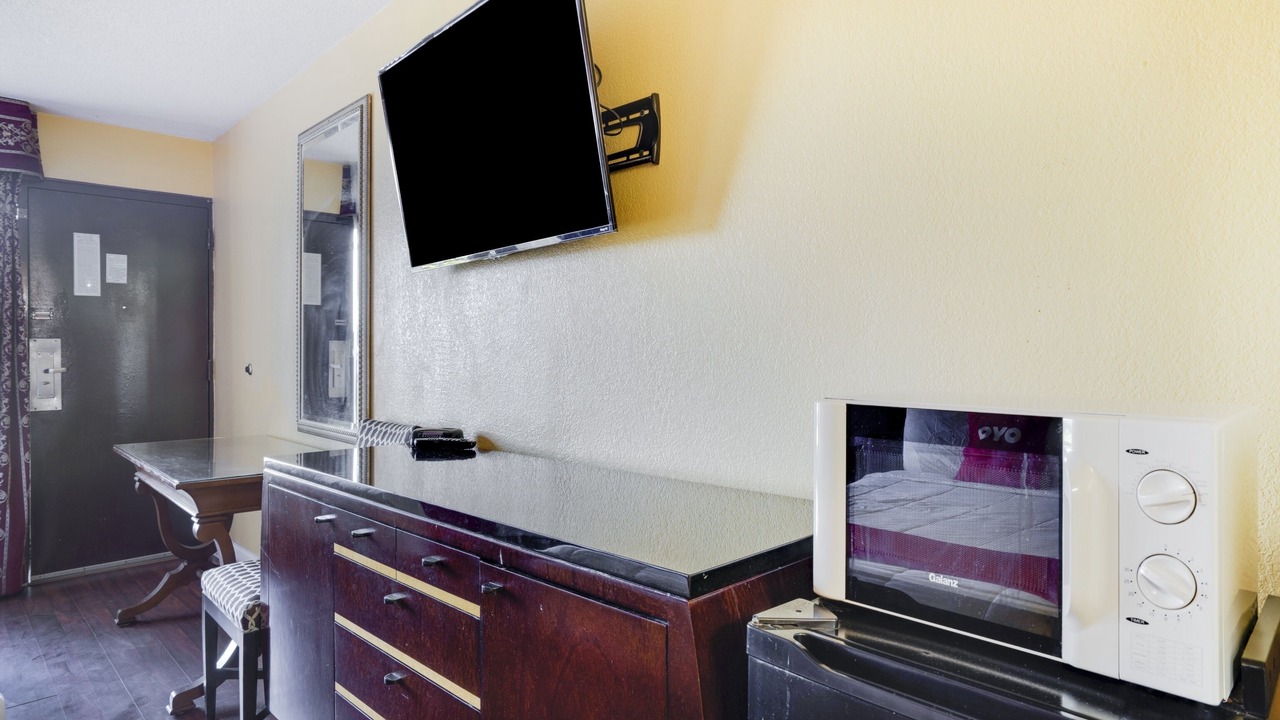Photo of Bedroom in Cape Fear