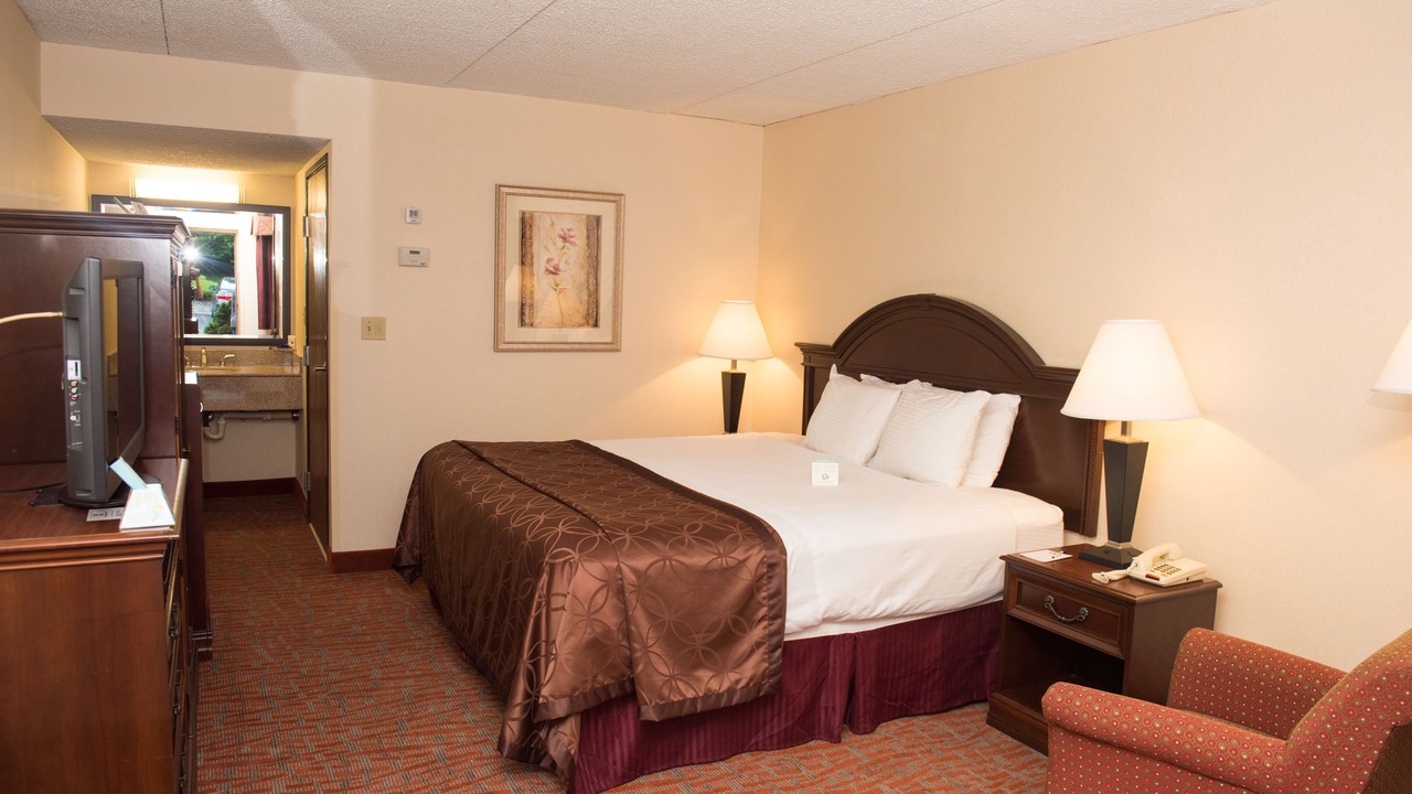 Photo of Bedroom in Monmouth Junction