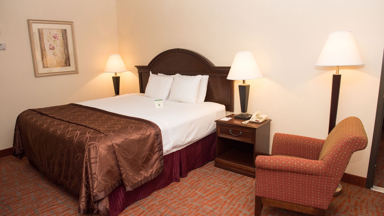 Photo of Bedroom in Monmouth Junction