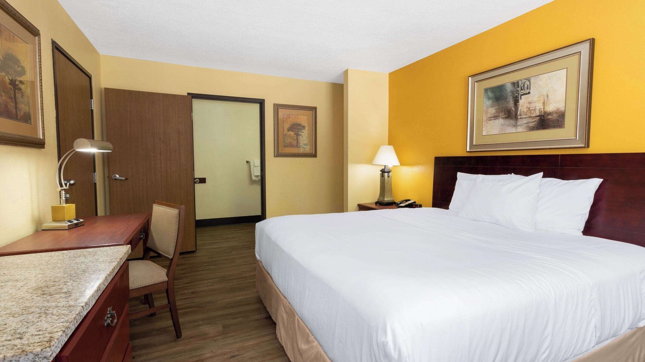 Photo of Bedroom in Northeast Heights