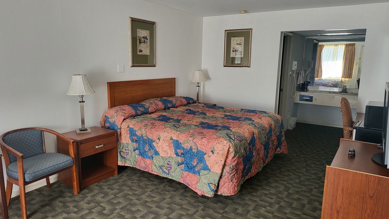 Photo of Bedroom in Sallisaw
