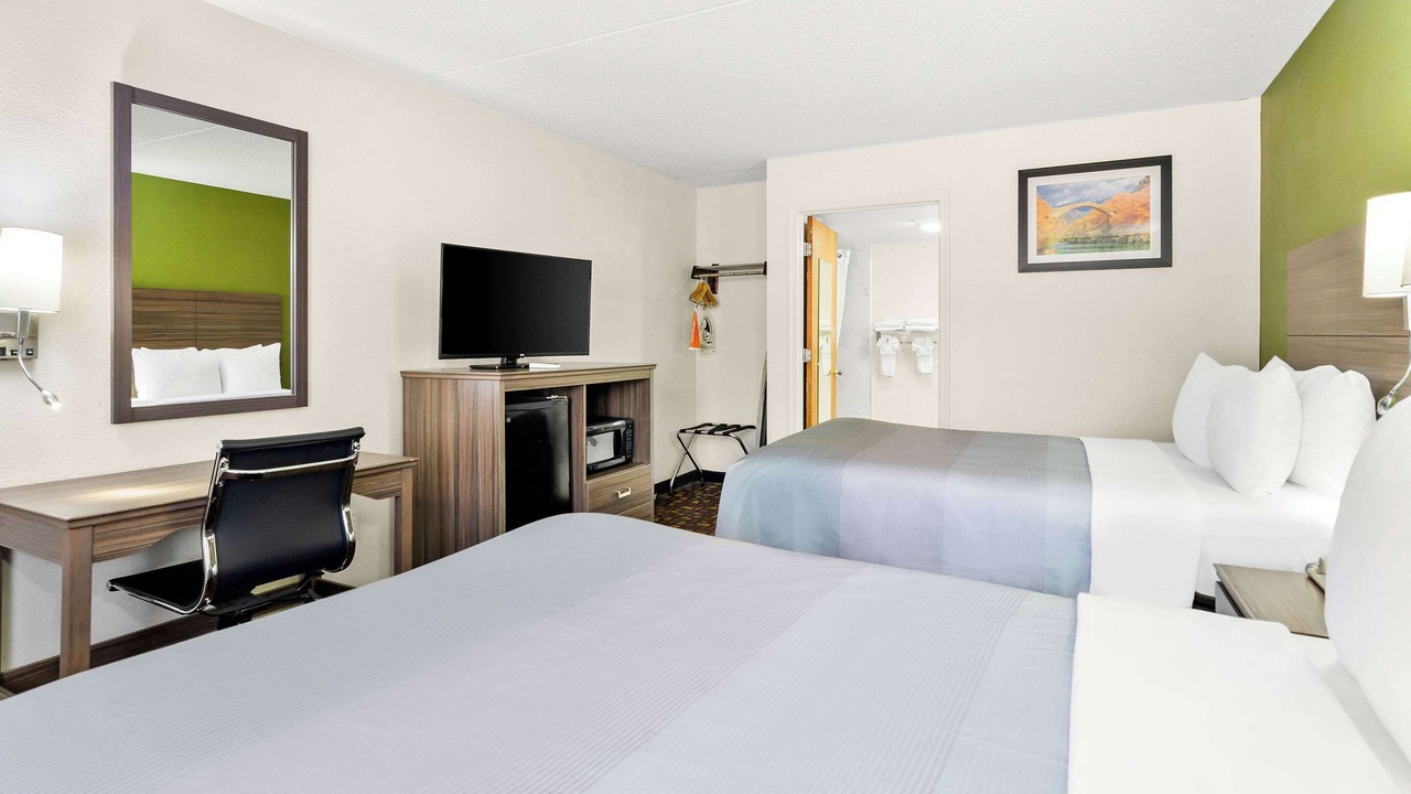 Photo of Bedroom in Salem