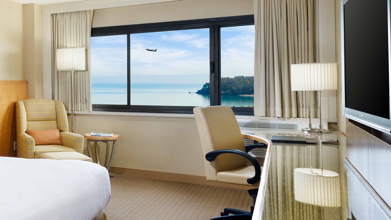 Photo of Bedroom in Burlingame