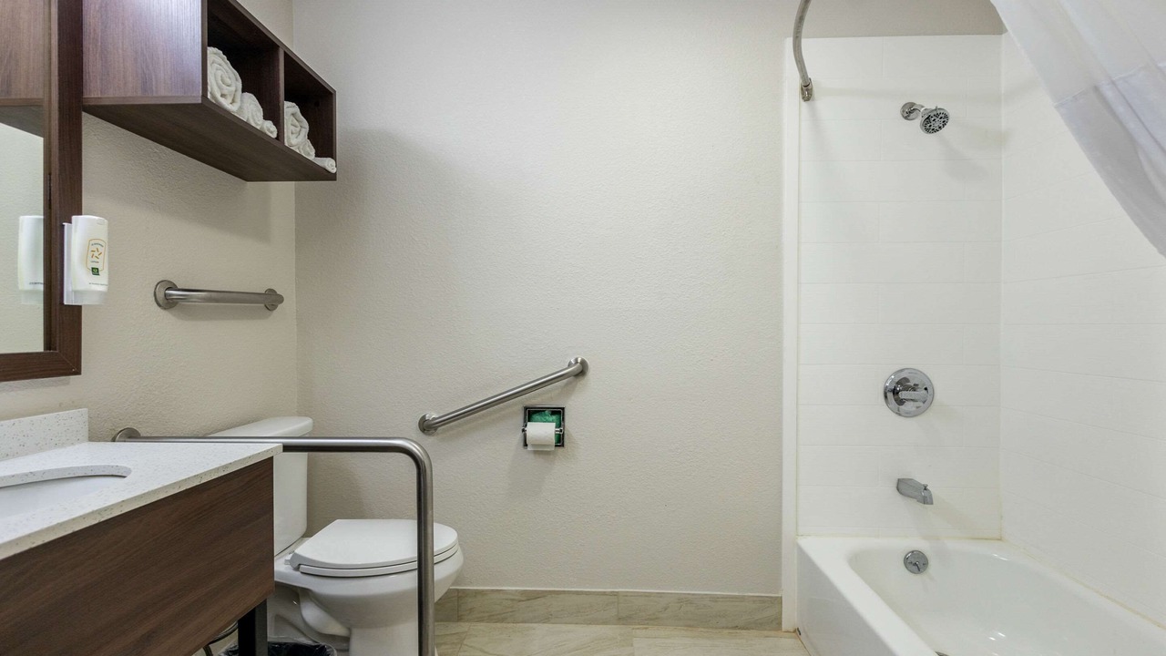 Photo of Bathroom in Carrollton