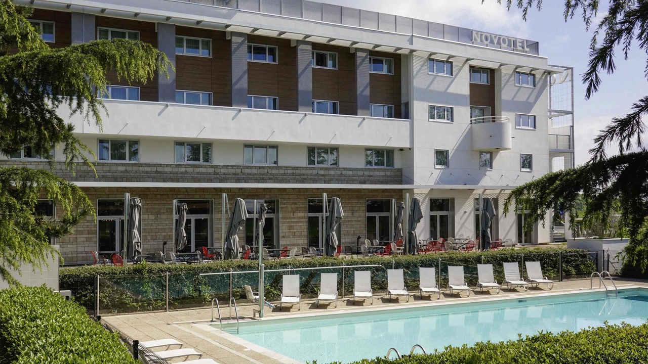 Photo of Bedroom in Magny-les-Hameaux