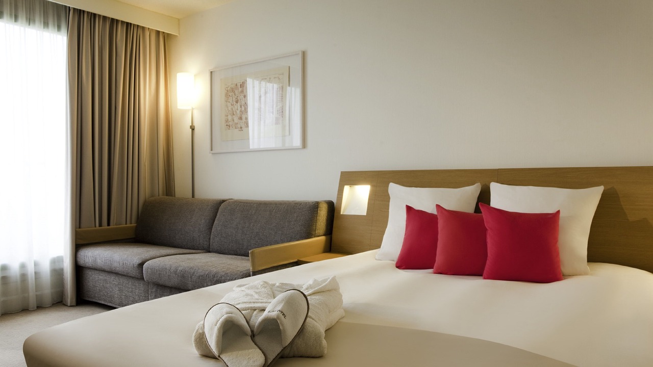 Photo of Bedroom in Magny-les-Hameaux