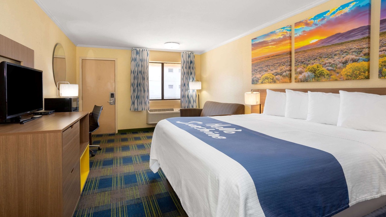 Photo of Bedroom in Alamogordo