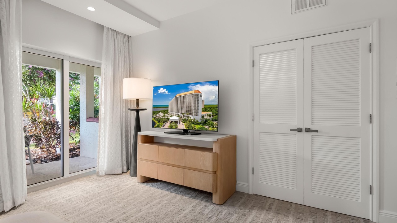 Photo of Bedroom in Park Shore