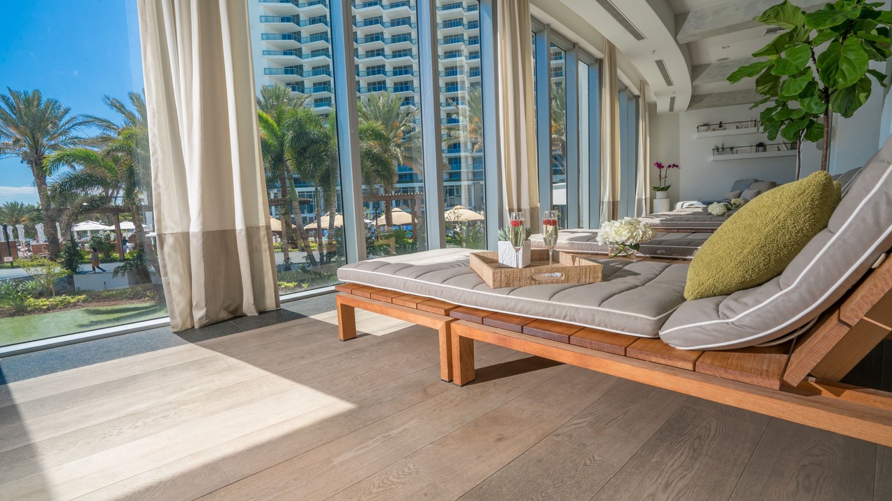 Photo of Bedroom in Mid Beach