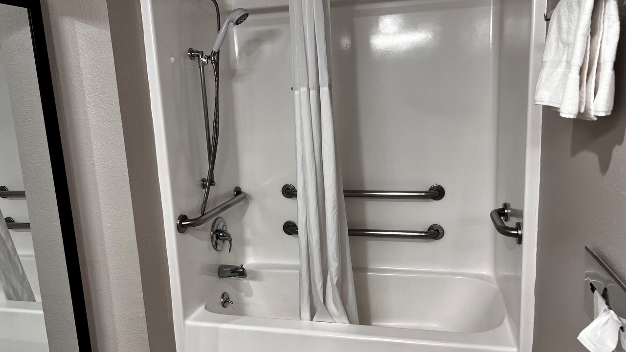 Photo of Bathroom in Kuttawa