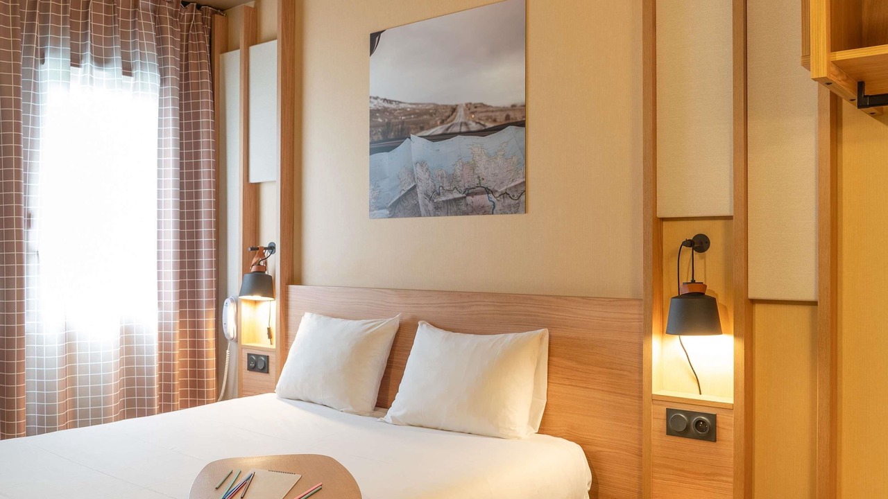 Photo of Bedroom in Saint-Etienne-du-Rouvray