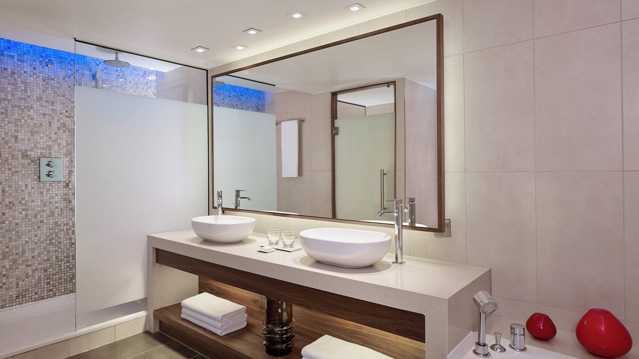 Photo of Bathroom in West End