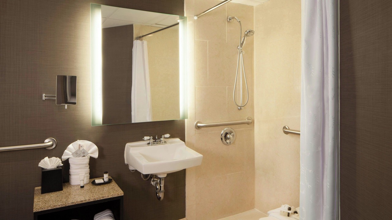 Photo of Bathroom in Oxford Valley