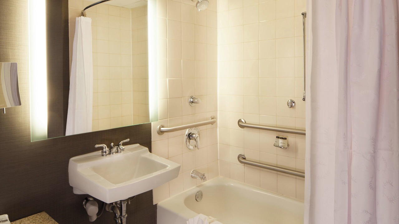 Photo of Bathroom in Oxford Valley