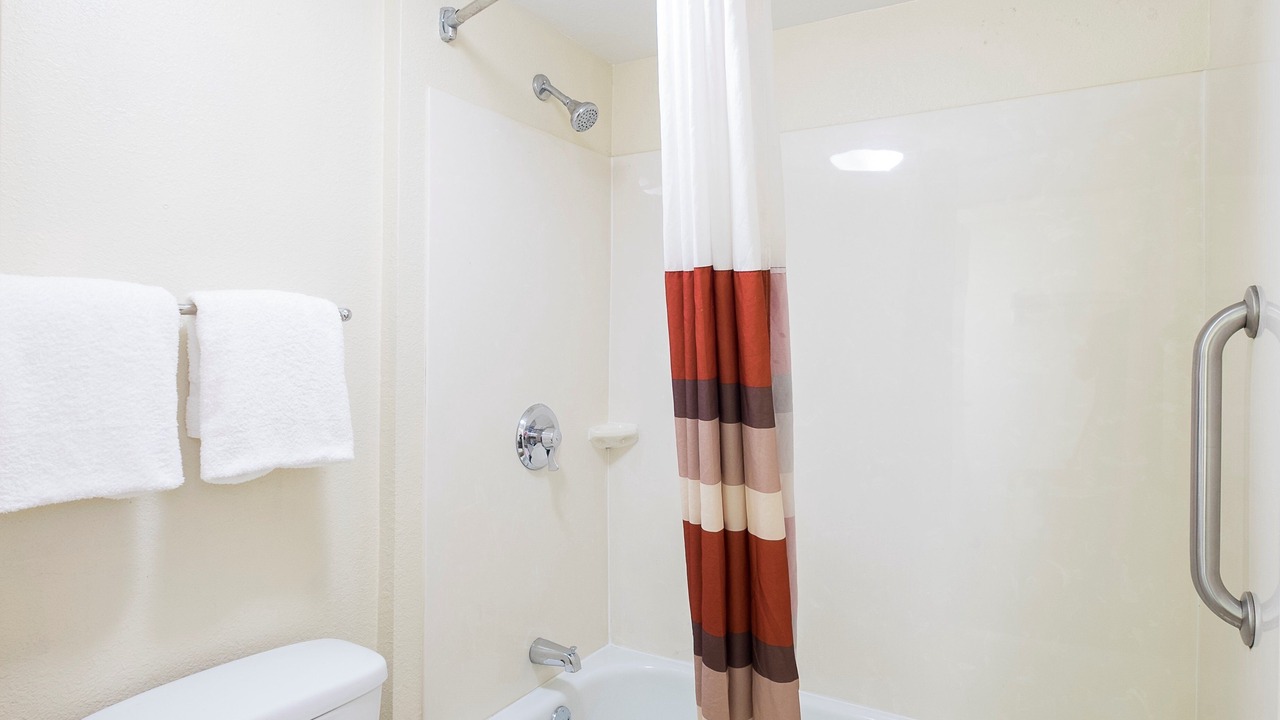 Photo of Others in Edison