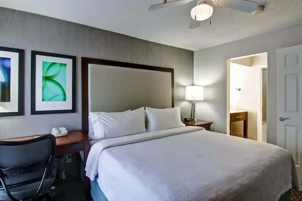 Photo of Bedroom in White Station
