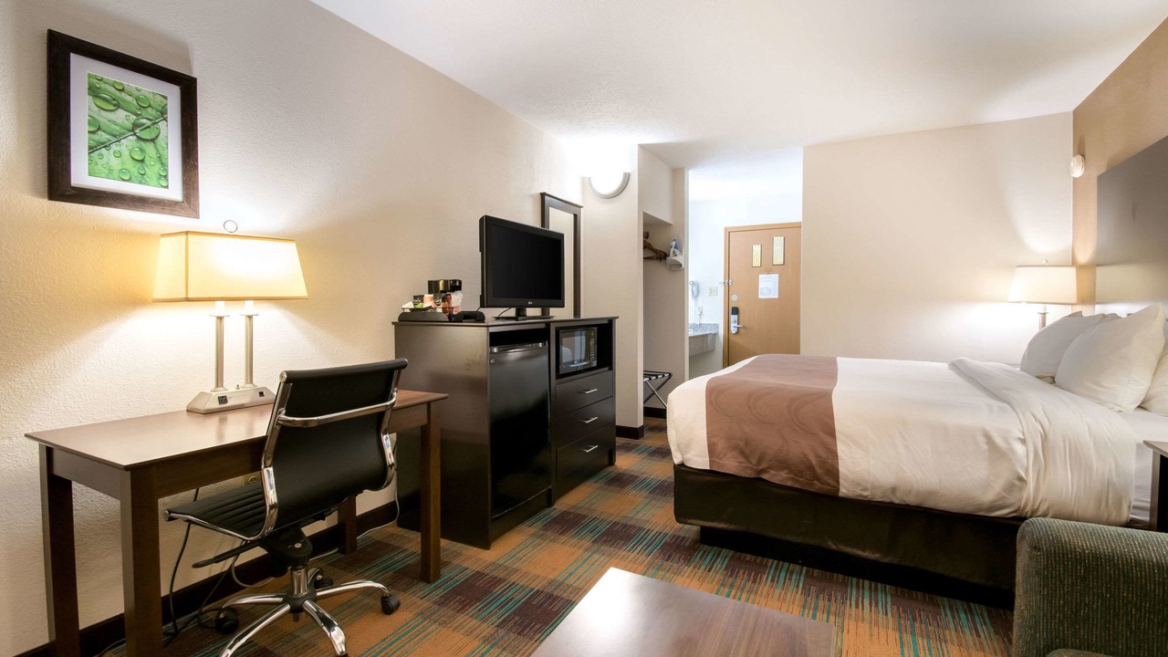 Photo of Bedroom in Bloomsburg