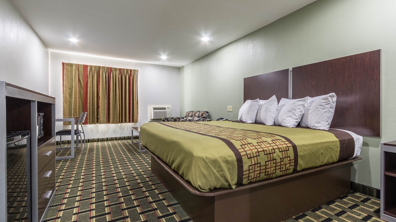 Photo of Bedroom in Tomball