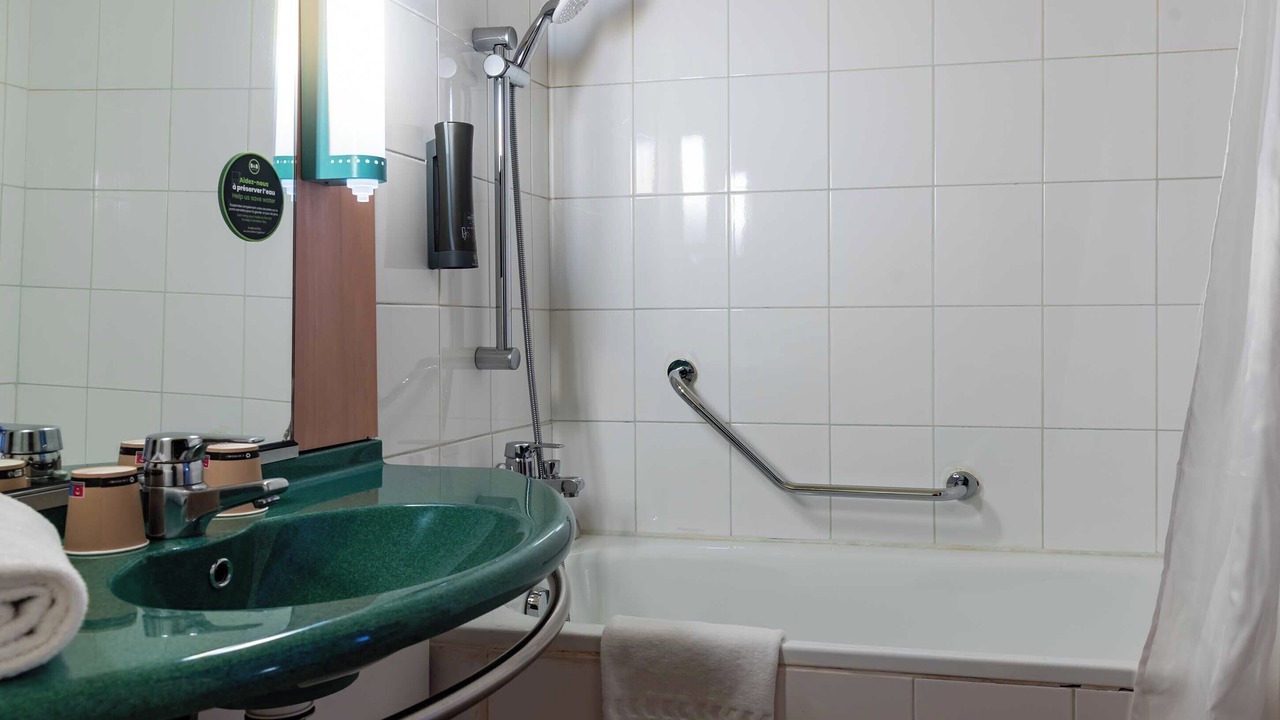 Photo of Bathroom in Gieres