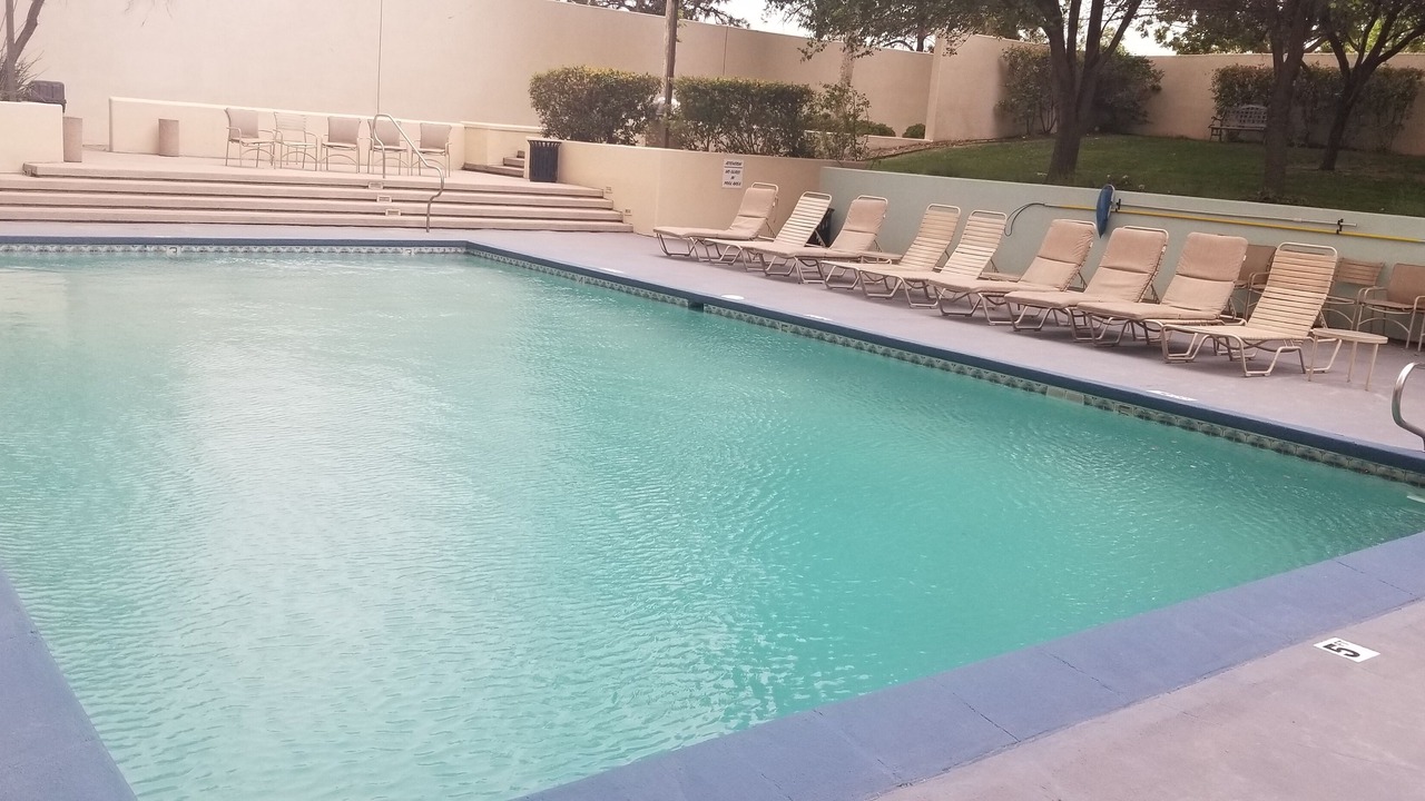 Photo of Outdoor in Uptown