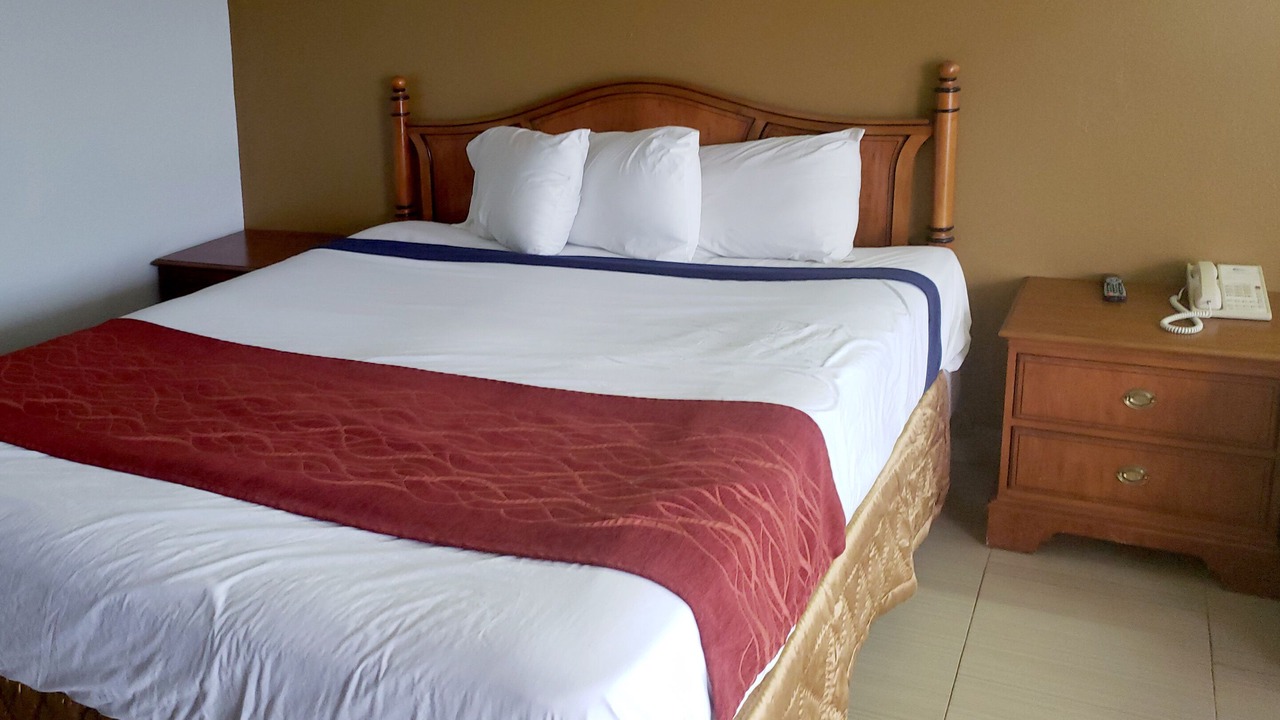 Photo of Bedroom in Alcoa