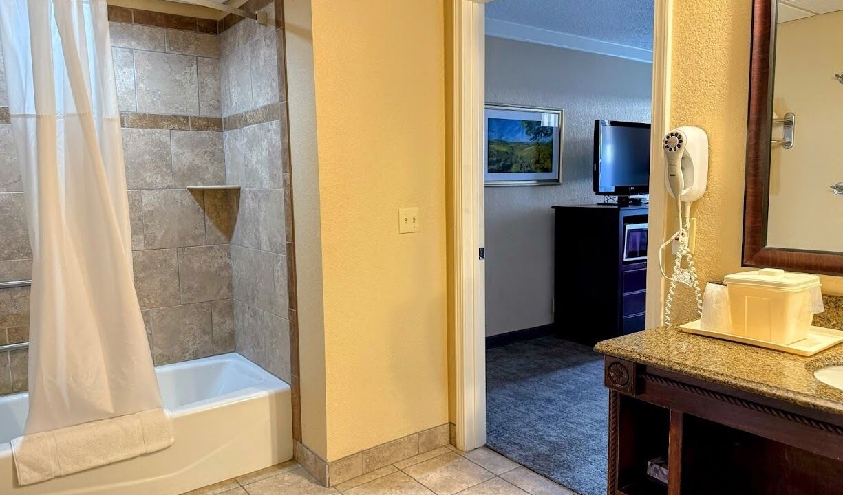 Photo of Bathroom in Eureka Springs Historic District