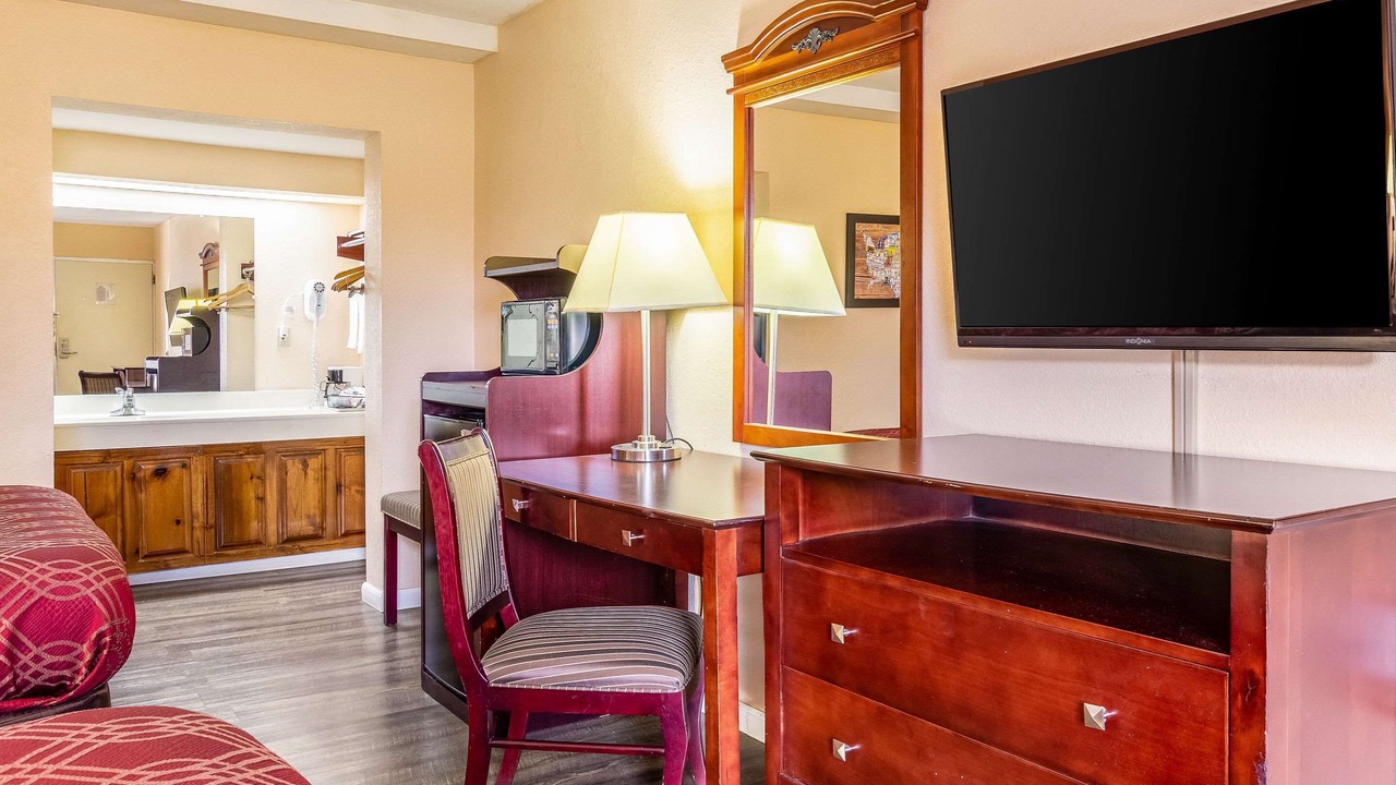 Photo of Bedroom in Rocky Top