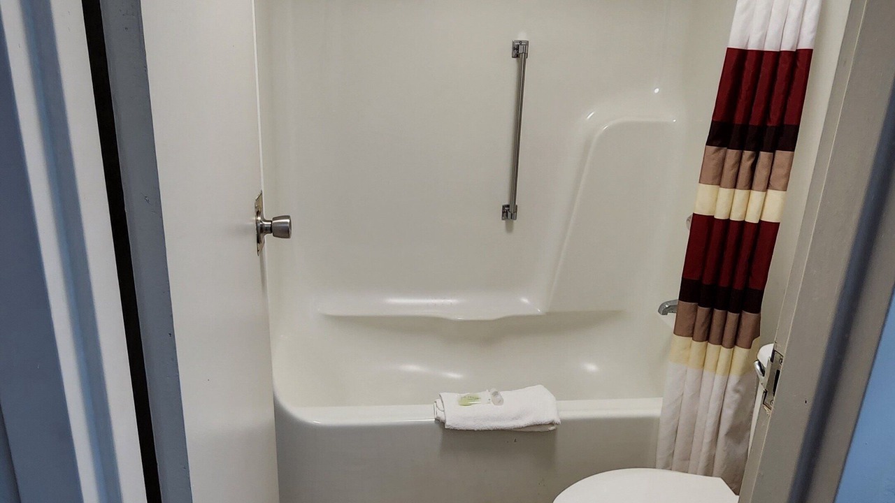 Photo of Bathroom in Perry