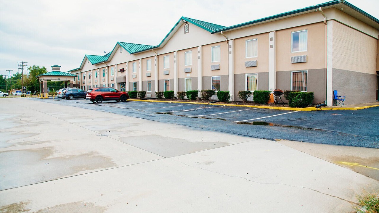Photo of Outdoor in Benton