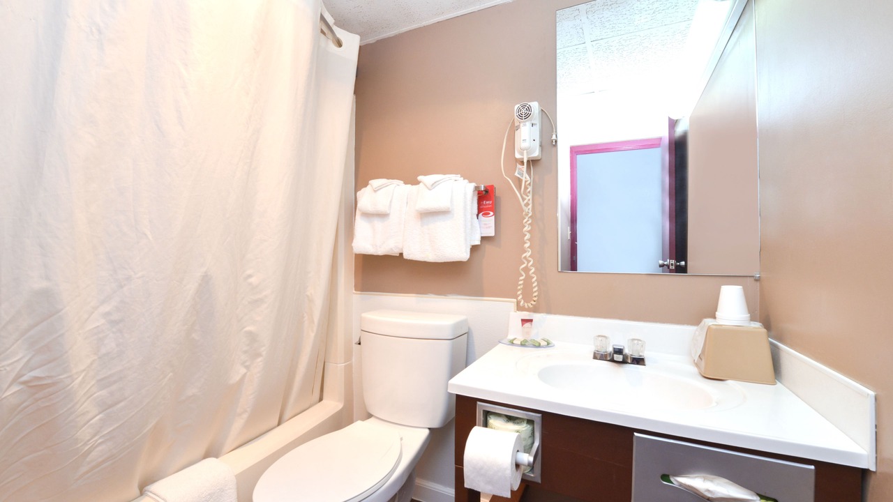 Photo of Bathroom in Benton