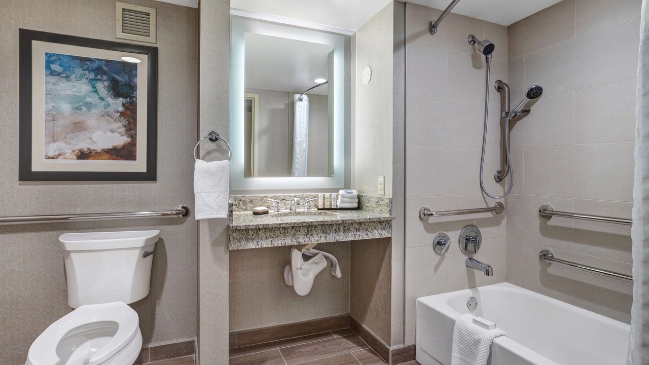 Photo of Bathroom in East Lake Hills