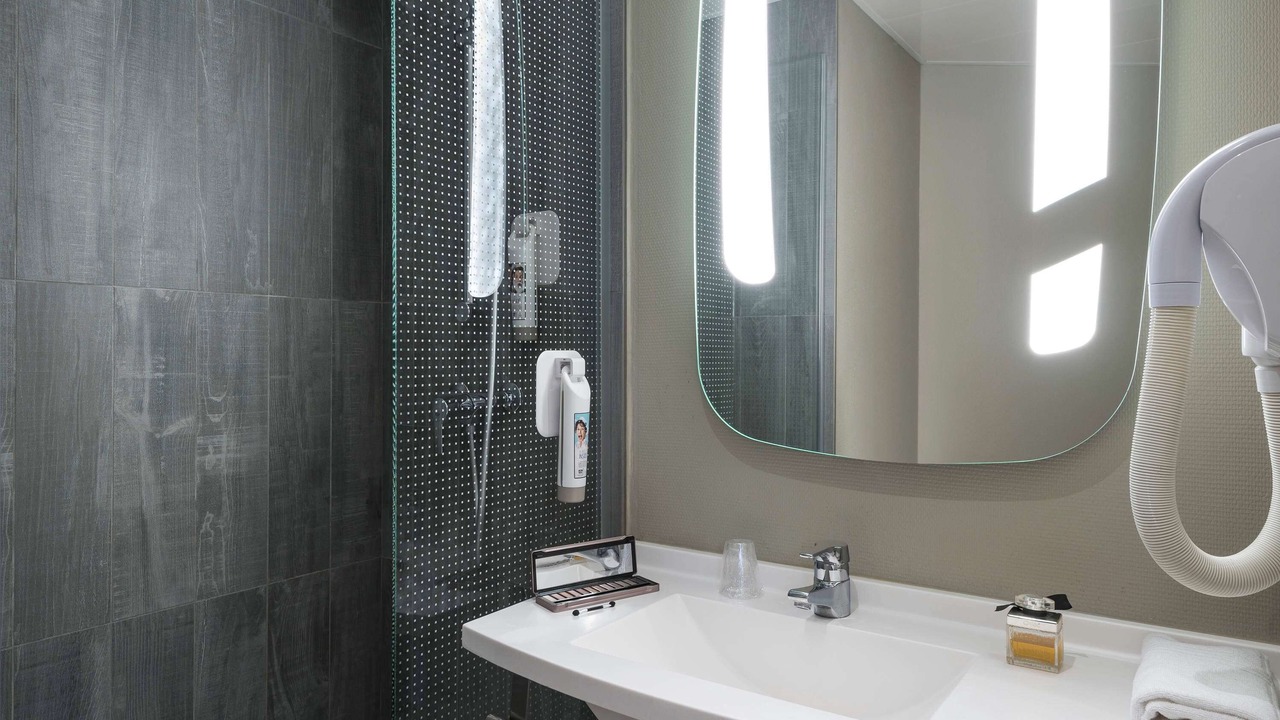 Photo of Bathroom in Rueil-Malmaison