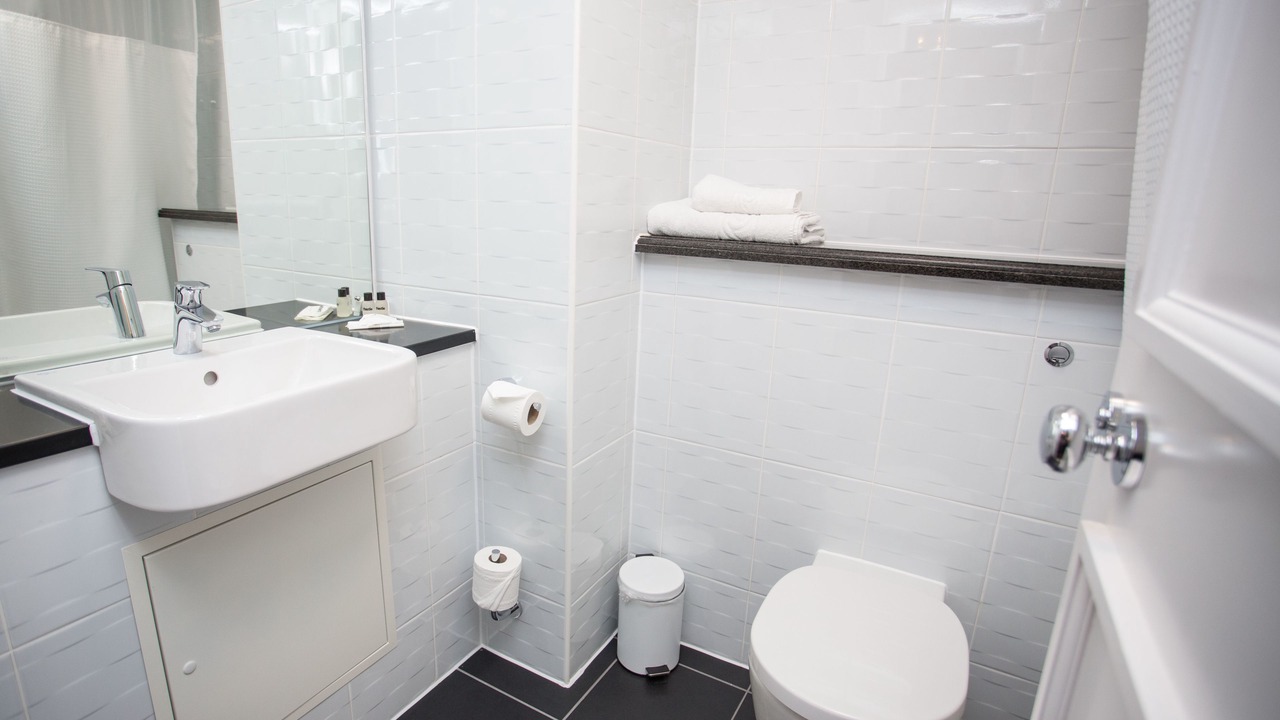 Photo of Bathroom in Cove