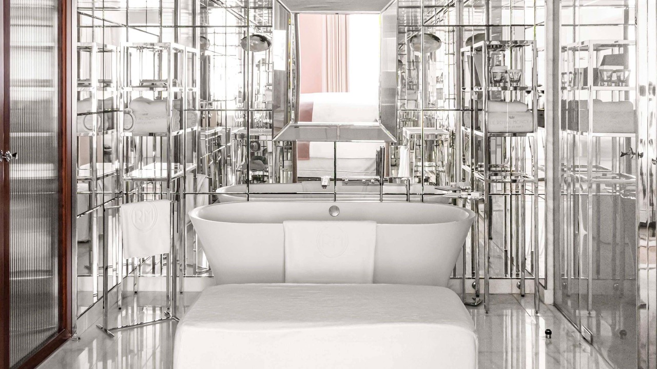 Photo of Bedroom in Faubourg-du-Roule
