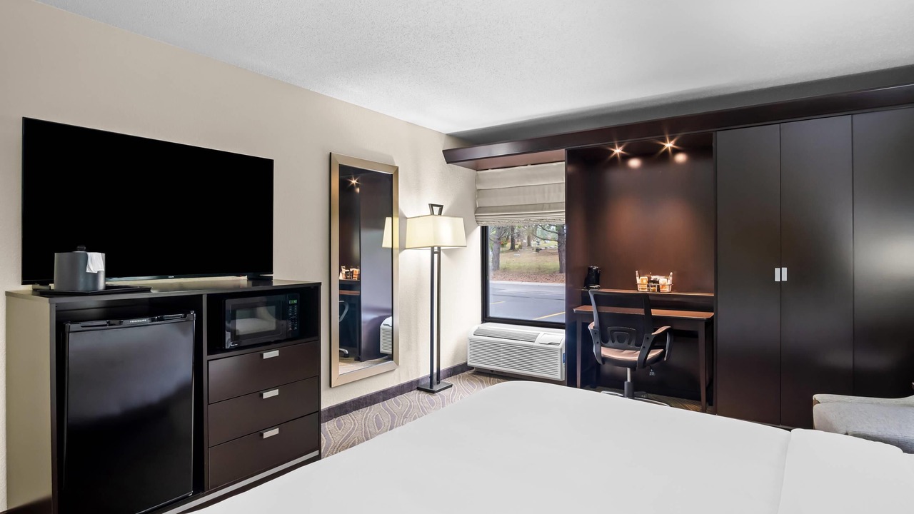 Photo of Bedroom in Cadillac